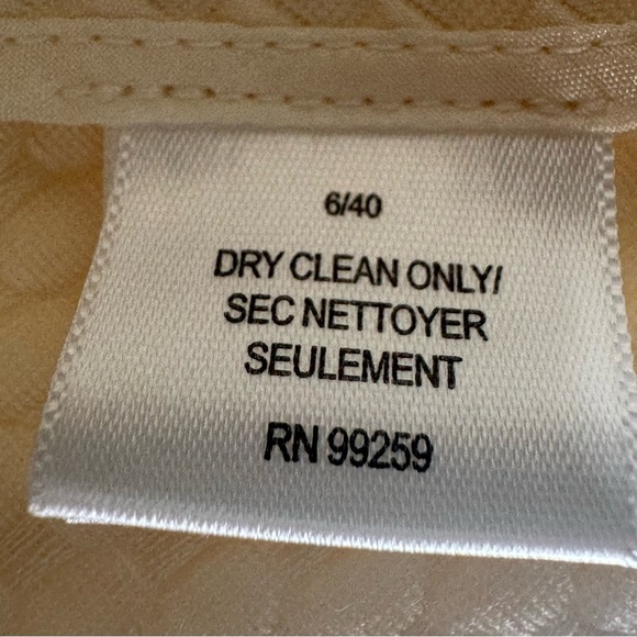 Vera Wang Structured Jacket 3/4 Sleeve Front Zip Cotton Wool Silk Ecru Like New - Picture 14 of 15